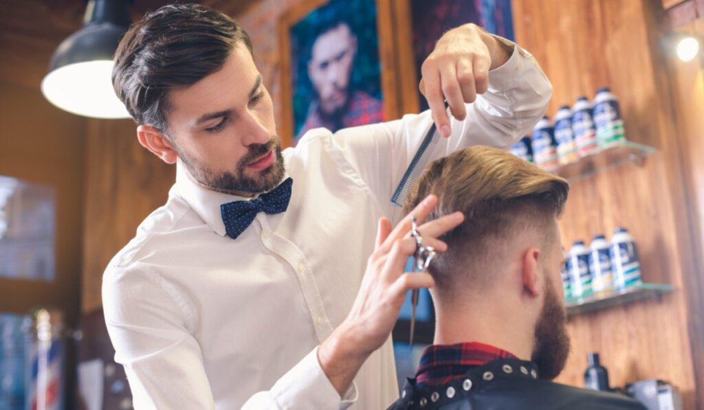 4th Quarter Hair Lounge